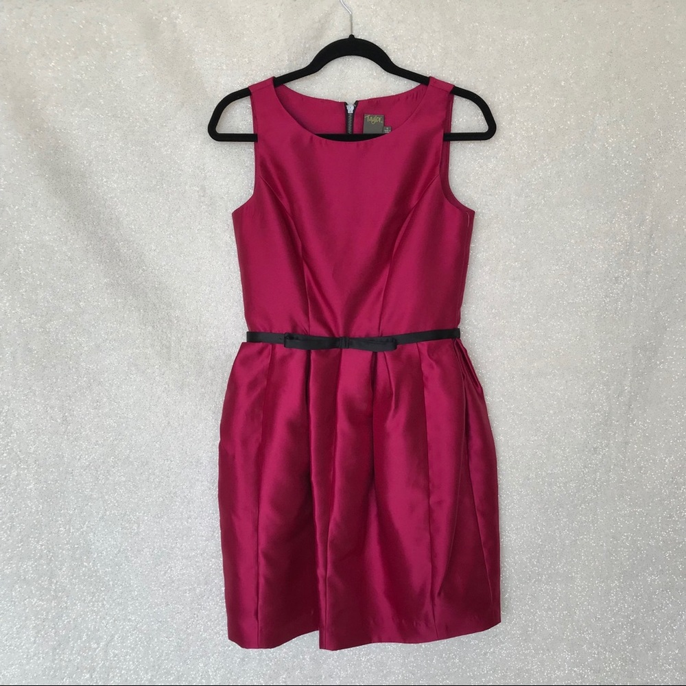 Taylor magenta bubble dress Size 6 New